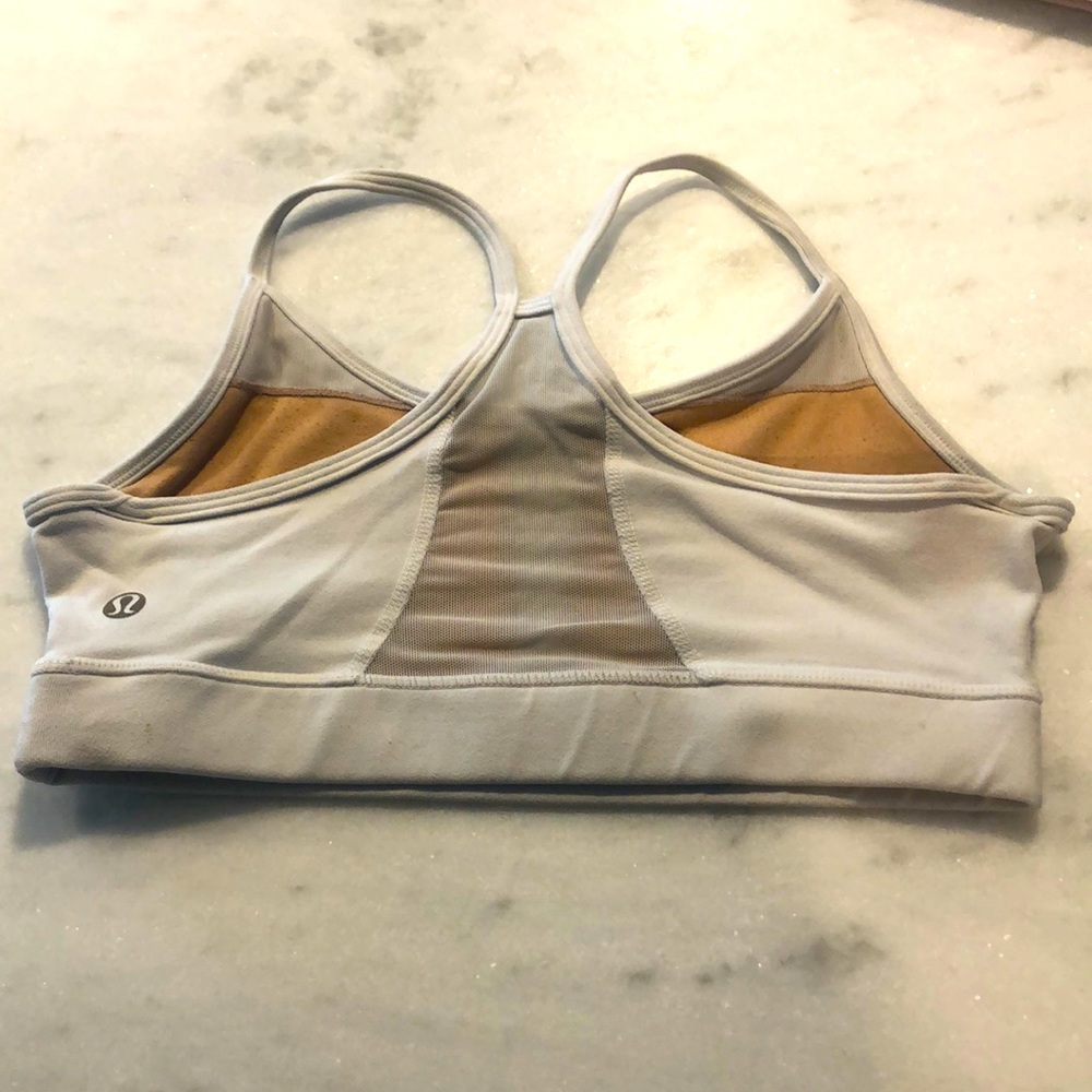 Lululemon size 2 sports bra